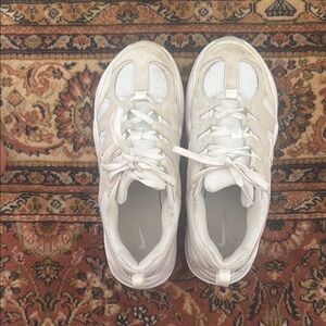 Tech Hera 'Photon Dust White' Mens size 6.5 / EU 39